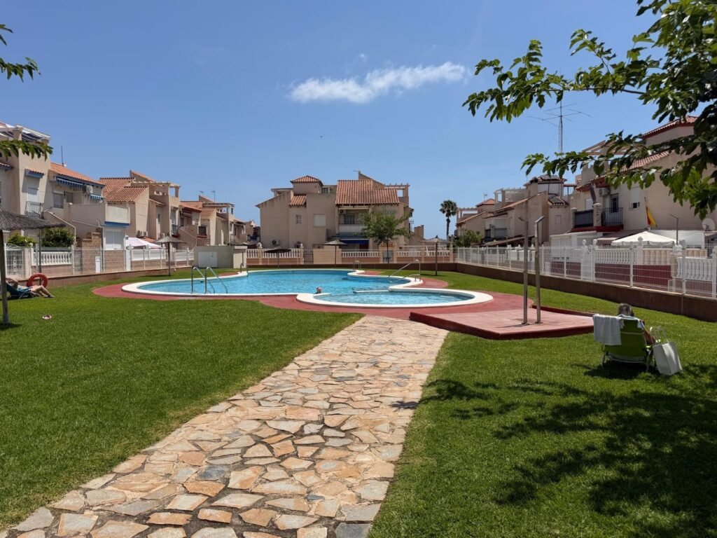 Bostad med egen takterrass – Playa Flamenca