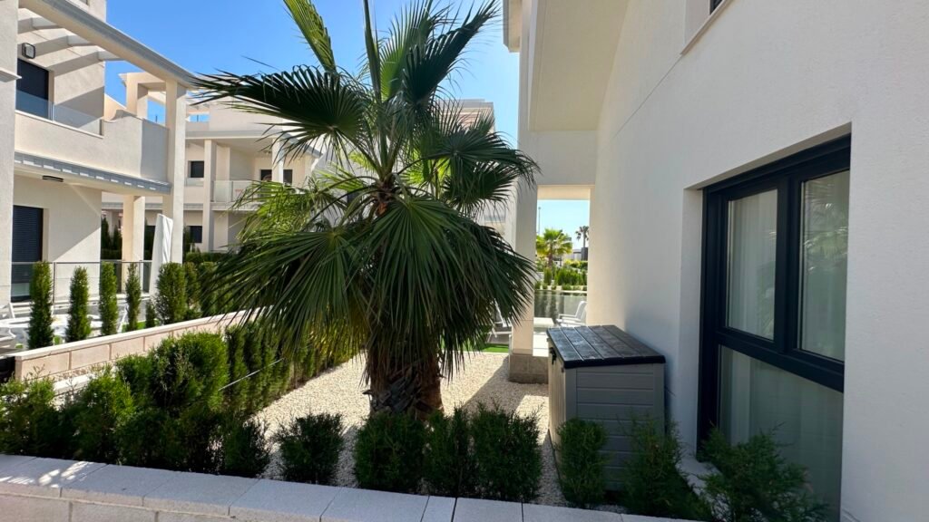 Mājoklis ar privātu dārzu – Ciudad Quesada