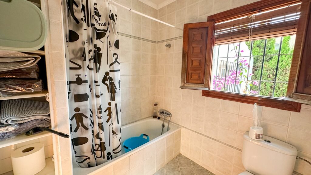 Erdvi vila su privačiu baseinu – Cabo Roig