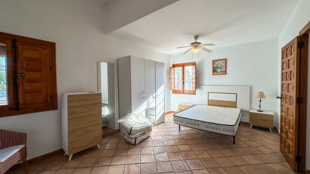 Erdvi vila su privačiu baseinu – Cabo Roig