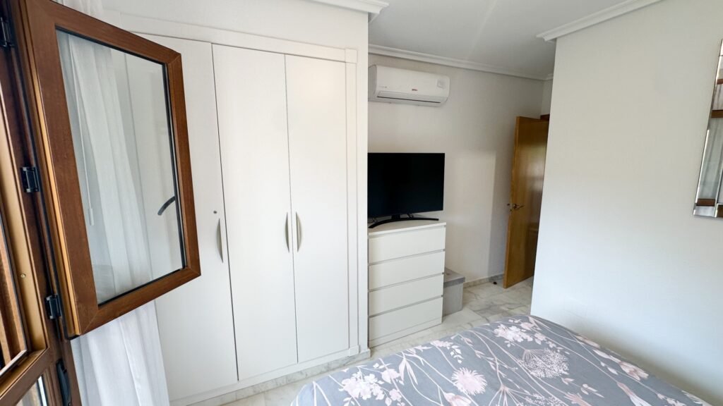 Maison mitoyenne au bord du golf – La Finca Golf