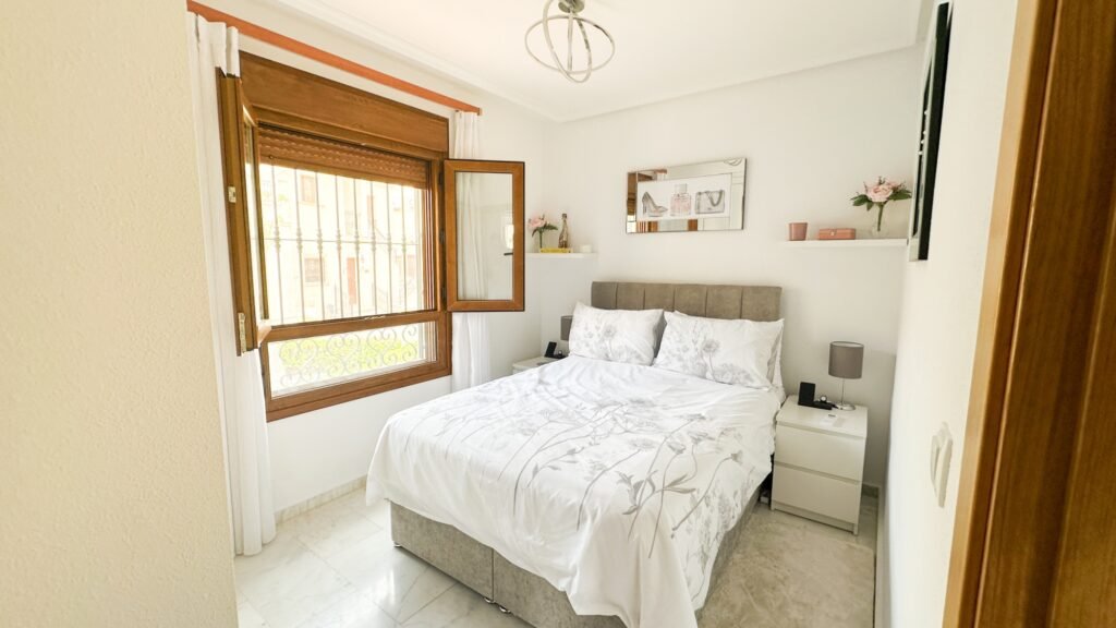 Maison mitoyenne au bord du golf – La Finca Golf
