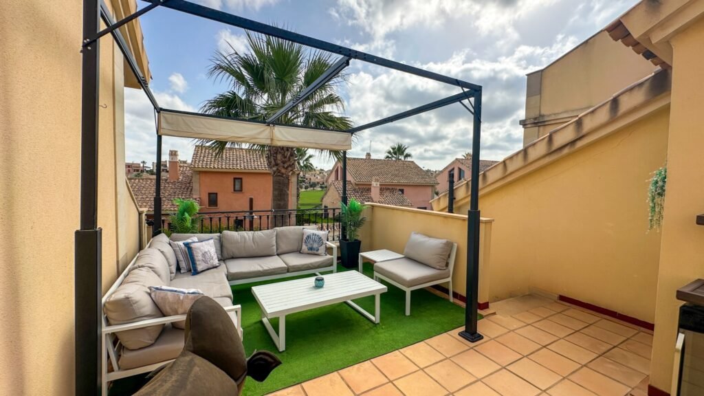 Maison mitoyenne au bord du golf – La Finca Golf