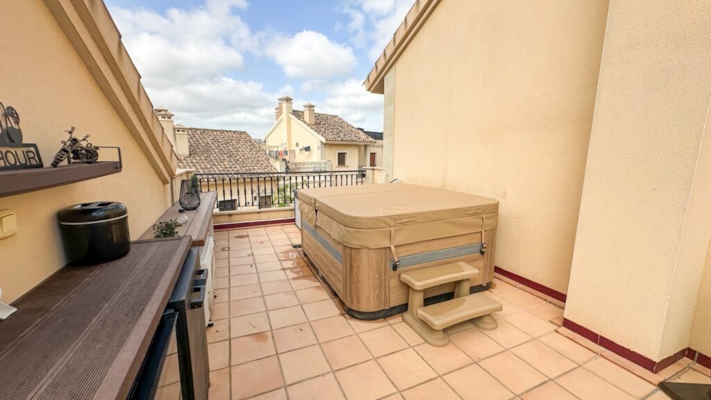 Maison mitoyenne au bord du golf – La Finca Golf