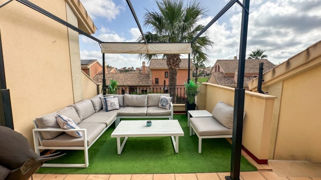 Maison mitoyenne au bord du golf – La Finca Golf