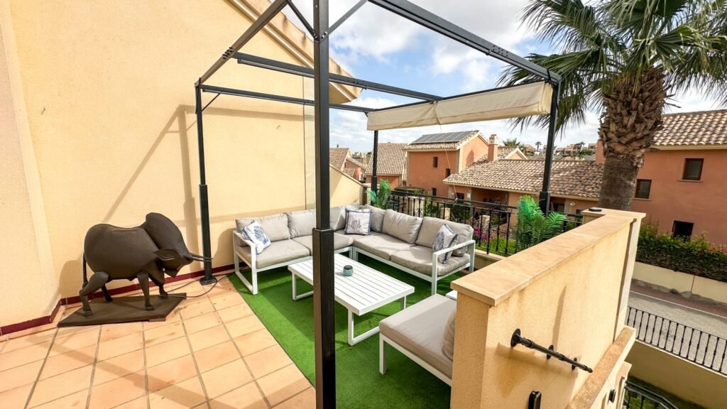 Maison mitoyenne au bord du golf – La Finca Golf