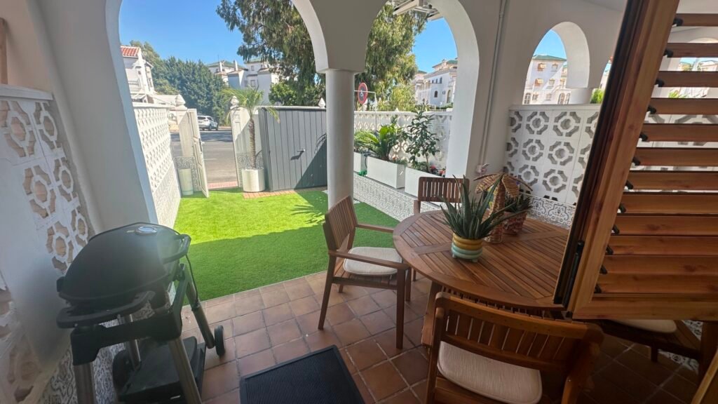 Een uitnodigende rijwoning – La Mata