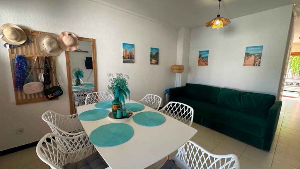 Een uitnodigende rijwoning – La Mata