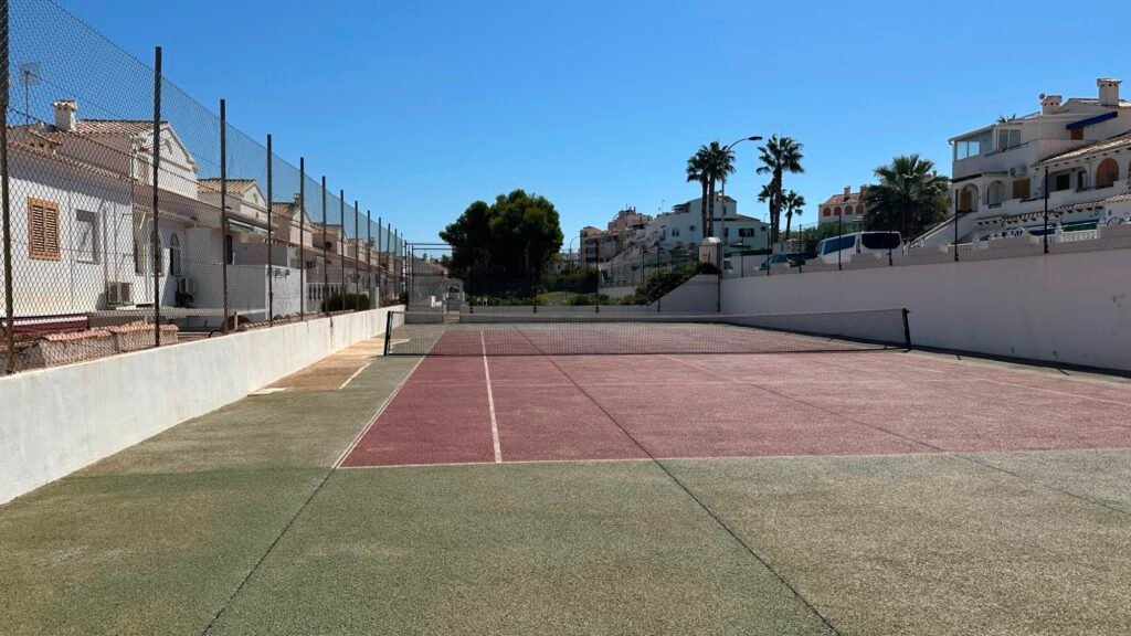 Een uitnodigende rijwoning – La Mata