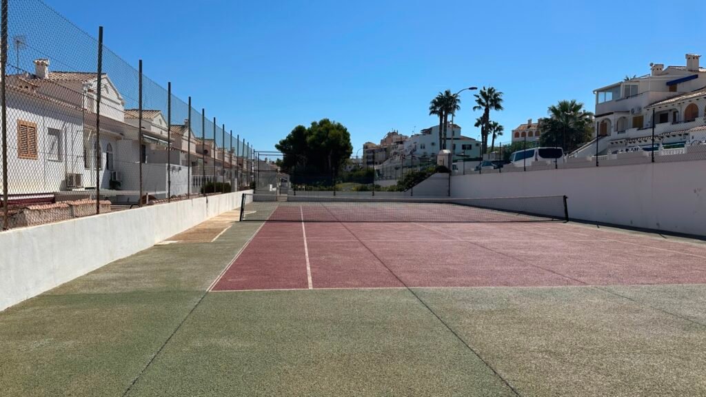 Een uitnodigende rijwoning – La Mata