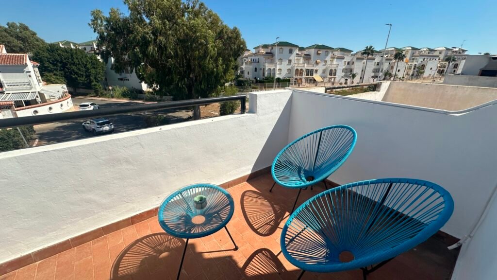 Een uitnodigende rijwoning – La Mata
