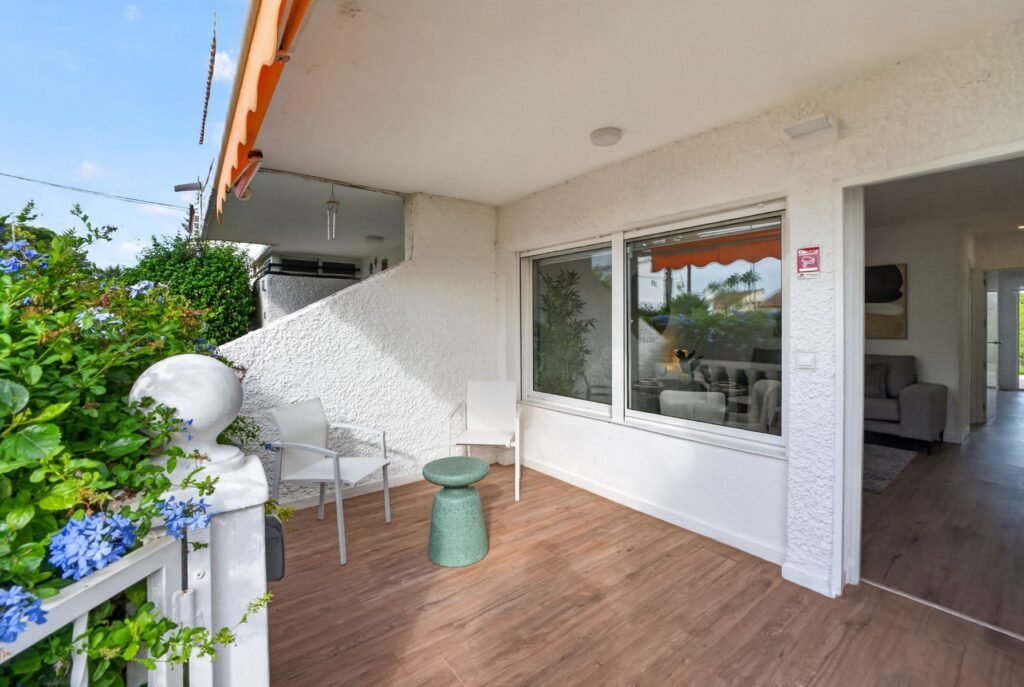 Remontoitu bungalow Villamartínissa