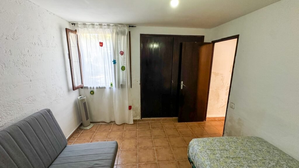 Mediterranean villa near the beach – Punta Prima