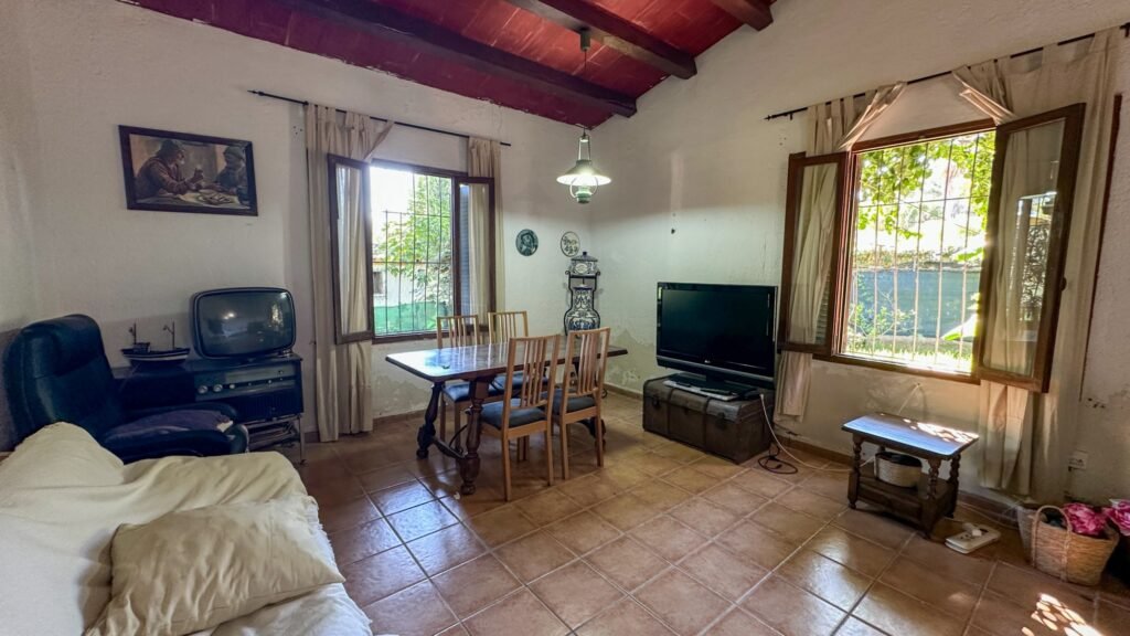 Mediterranean villa near the beach – Punta Prima