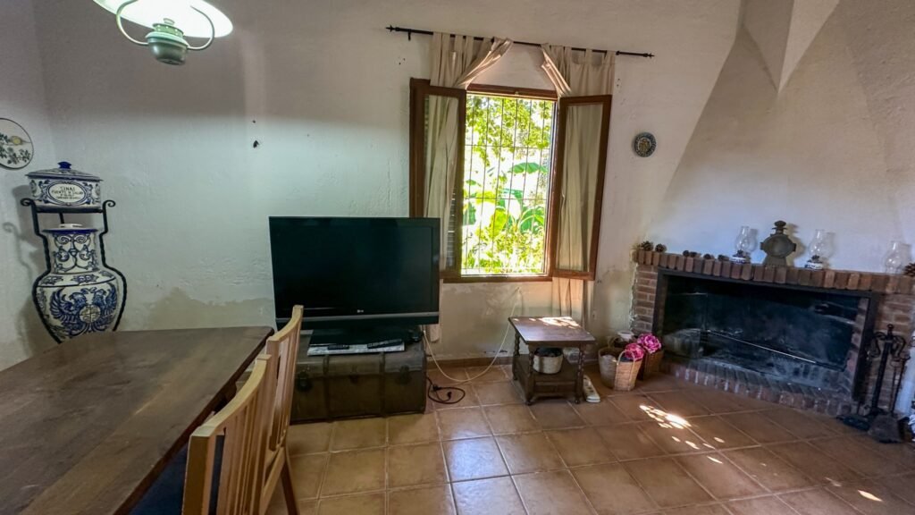 Mediterranean villa near the beach – Punta Prima