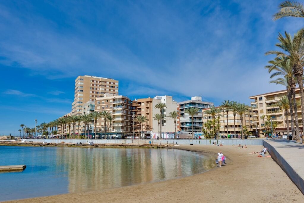 Plašs mājoklis pie Playa del Cura